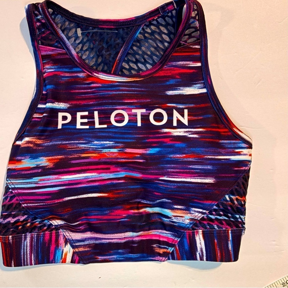 🆕 Peloton Melody High Neck Sports Bra Size Small